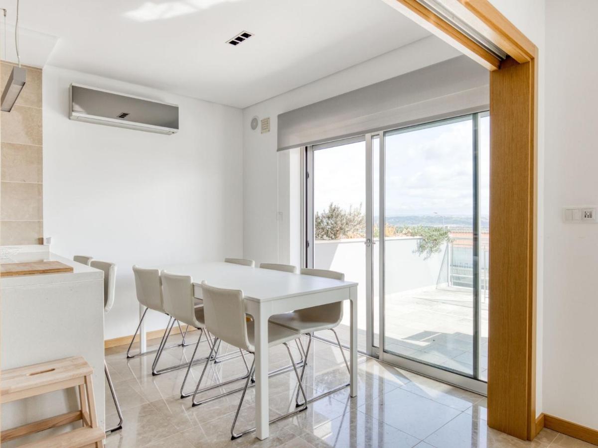 Modern Holiday Home In Salir Do Porto With Swimming Pool Salir de Porto Buitenkant foto