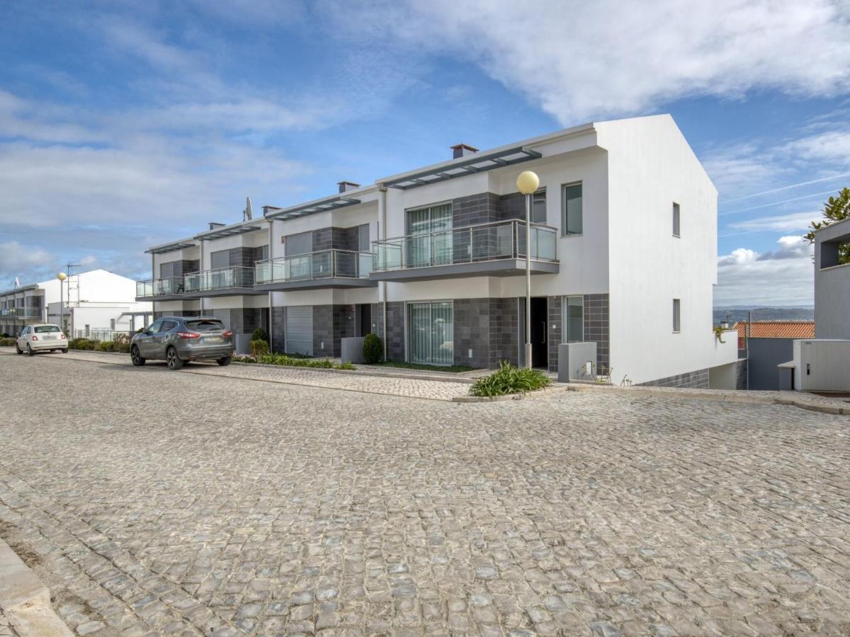 Modern Holiday Home In Salir Do Porto With Swimming Pool Salir de Porto Buitenkant foto