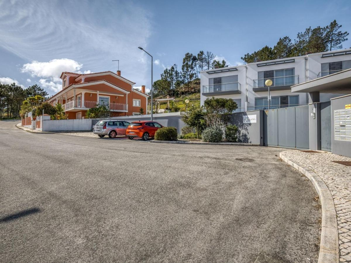Modern Holiday Home In Salir Do Porto With Swimming Pool Salir de Porto Buitenkant foto